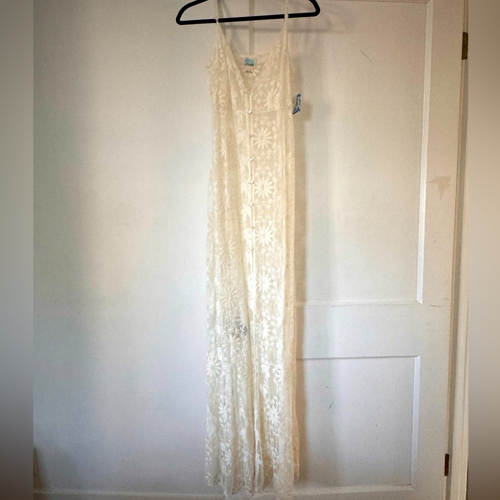 NWT Free People floral lace button slip size L